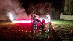 Heiratsantrag auf einer Burg